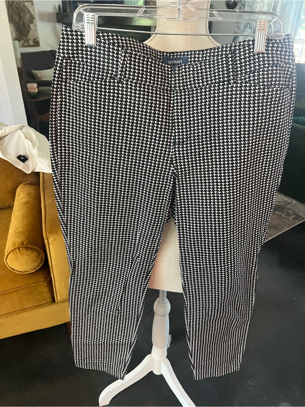 Old Navy Black and White Houndstooth Stretch Pants